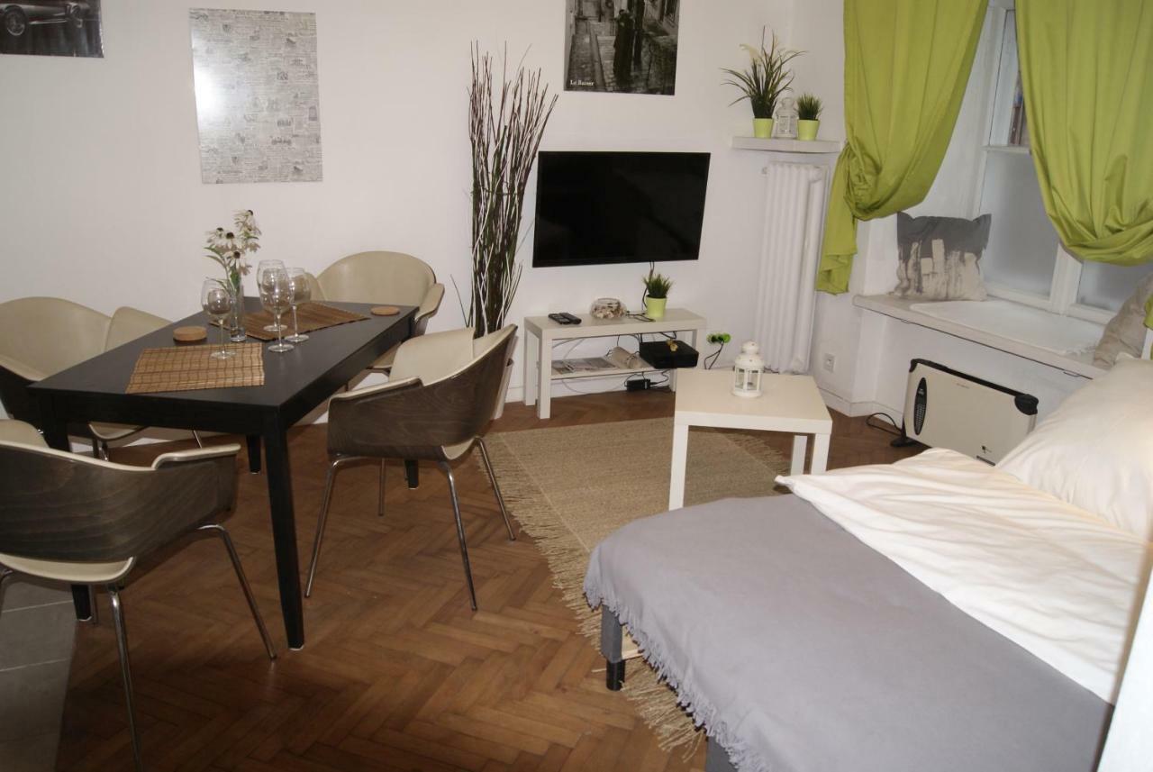 Cosy Apartment In The Old Town วอร์ซอ ภายนอก รูปภาพ